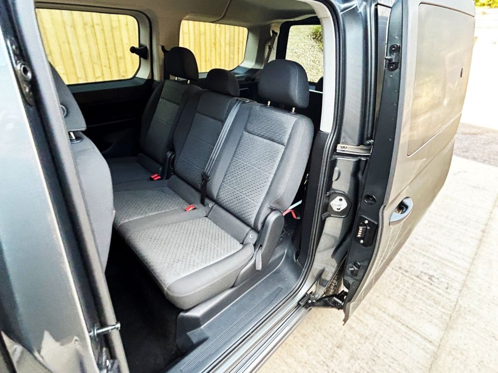 Used Ford Grand Tourneo Connect 2024 for sale - 75896845: Photo 23