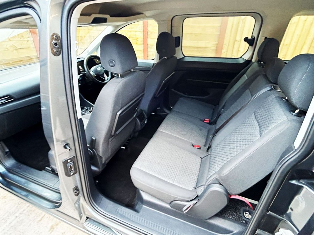 Used Ford Grand Tourneo Connect 2024 for sale - 75896845: Photo 24