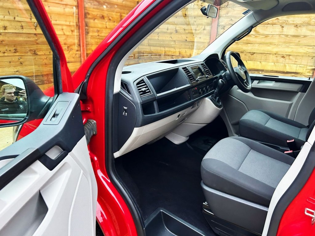 Used Volkswagen Transporter 2017 for sale - 76698817: Photo 17