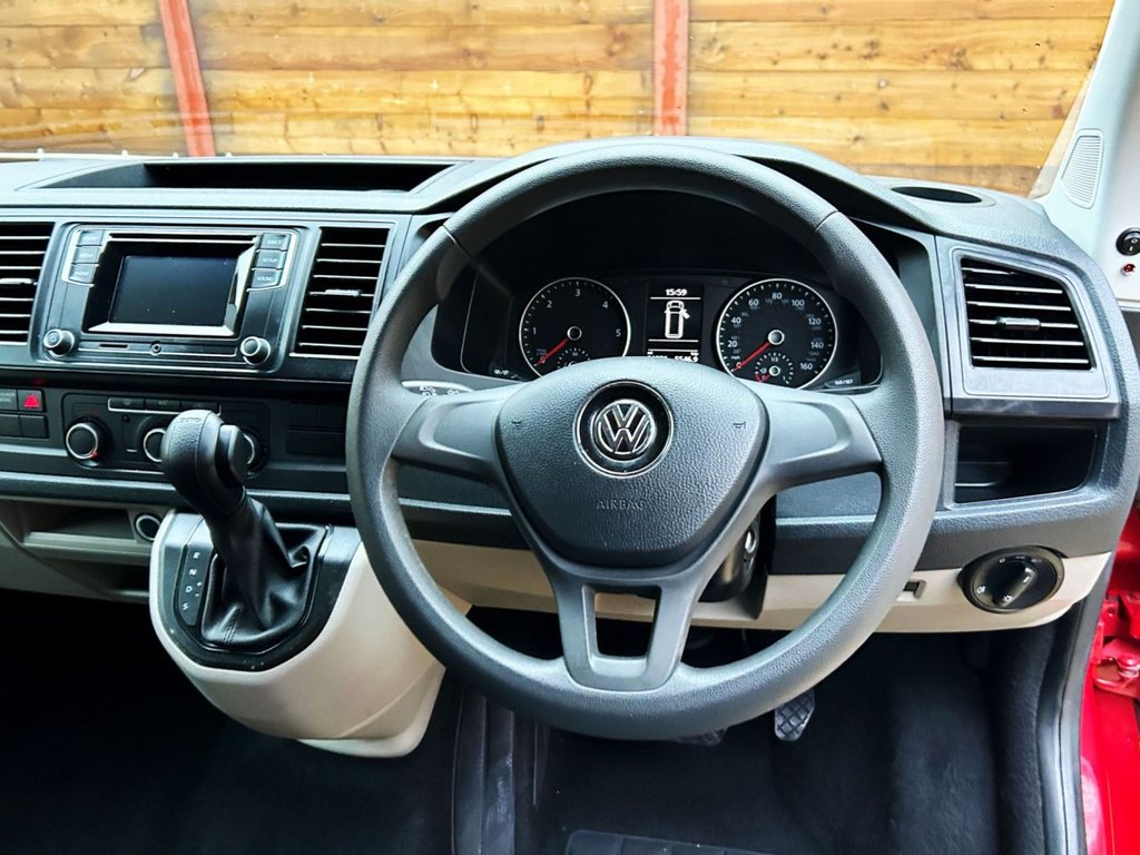 Used Volkswagen Transporter 2017 for sale - 76698817: Photo 2