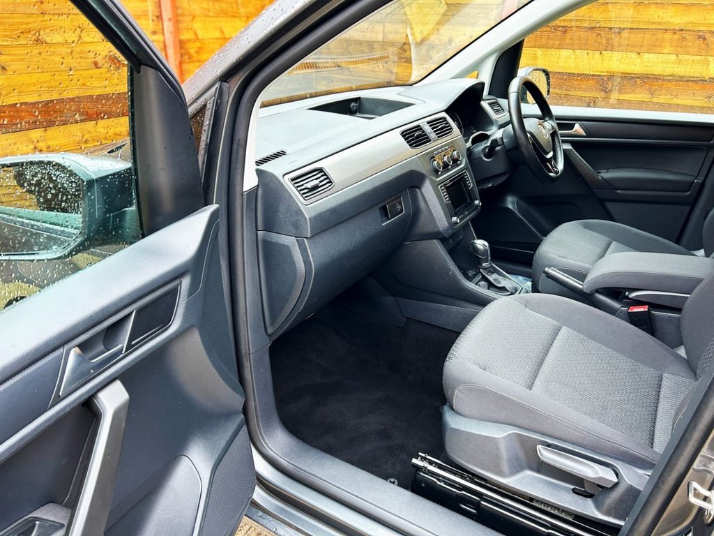 Used Volkswagen Caddy Life 2020 for sale - 76546927: Photo 21