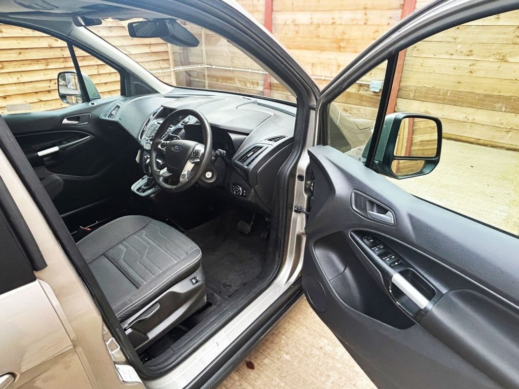 Used Ford Tourneo Connect 2018 for sale - 77798237: Photo 15