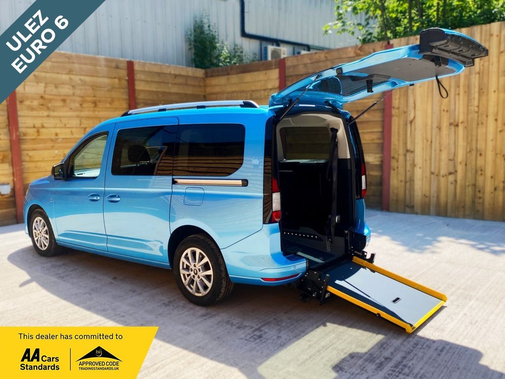 Used Ford Tourneo Connect 2024 for sale - 76582001: Photo 1