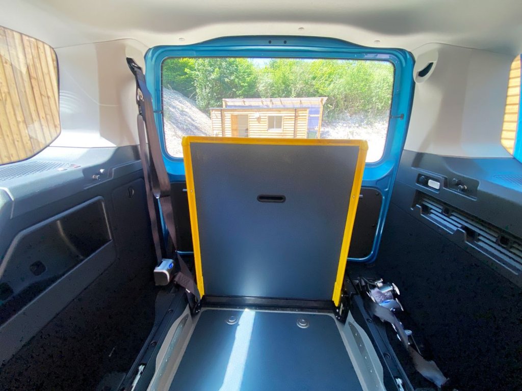 Used Ford Tourneo Connect 2024 for sale - 76582001: Photo 14