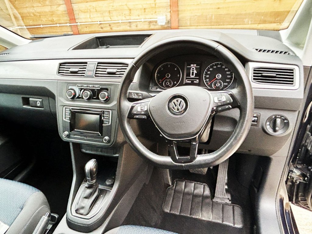 Used Volkswagen Caddy Maxi Life 2020 for sale - 76482419: Photo 2