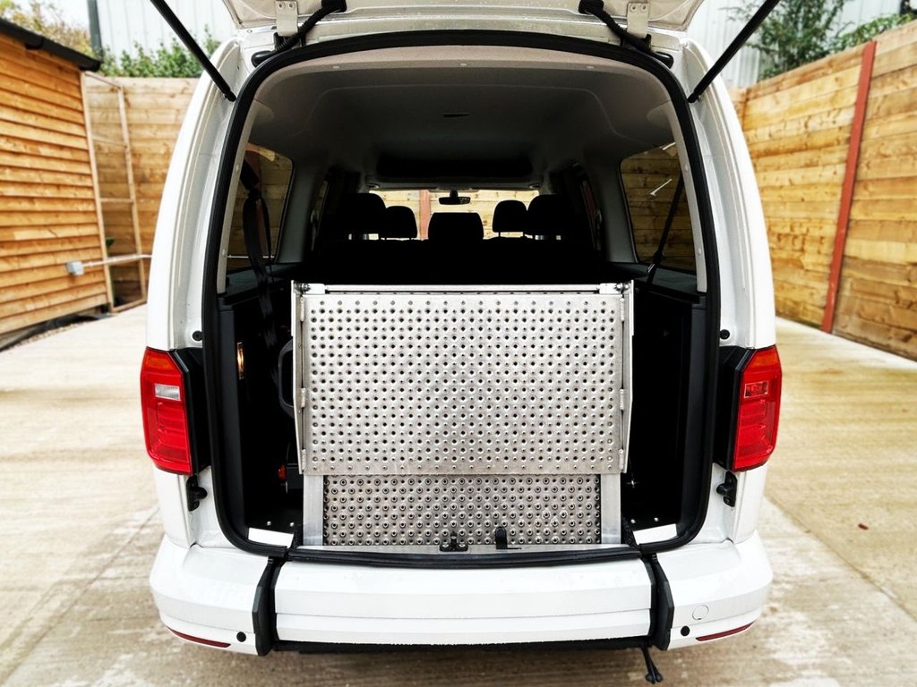 Used Volkswagen Caddy Maxi Life 2019 for sale - 75974075: Photo 12