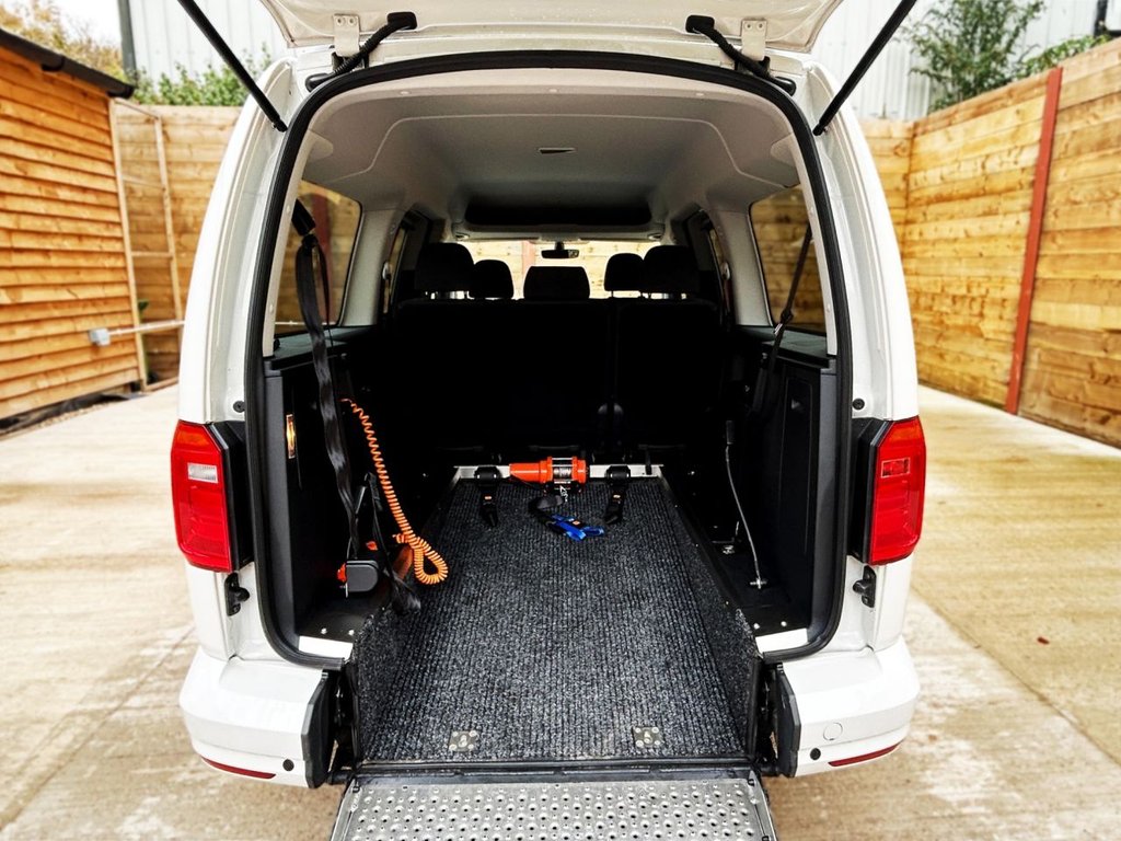 Used Volkswagen Caddy Maxi Life 2019 for sale - 75974075: Photo 13