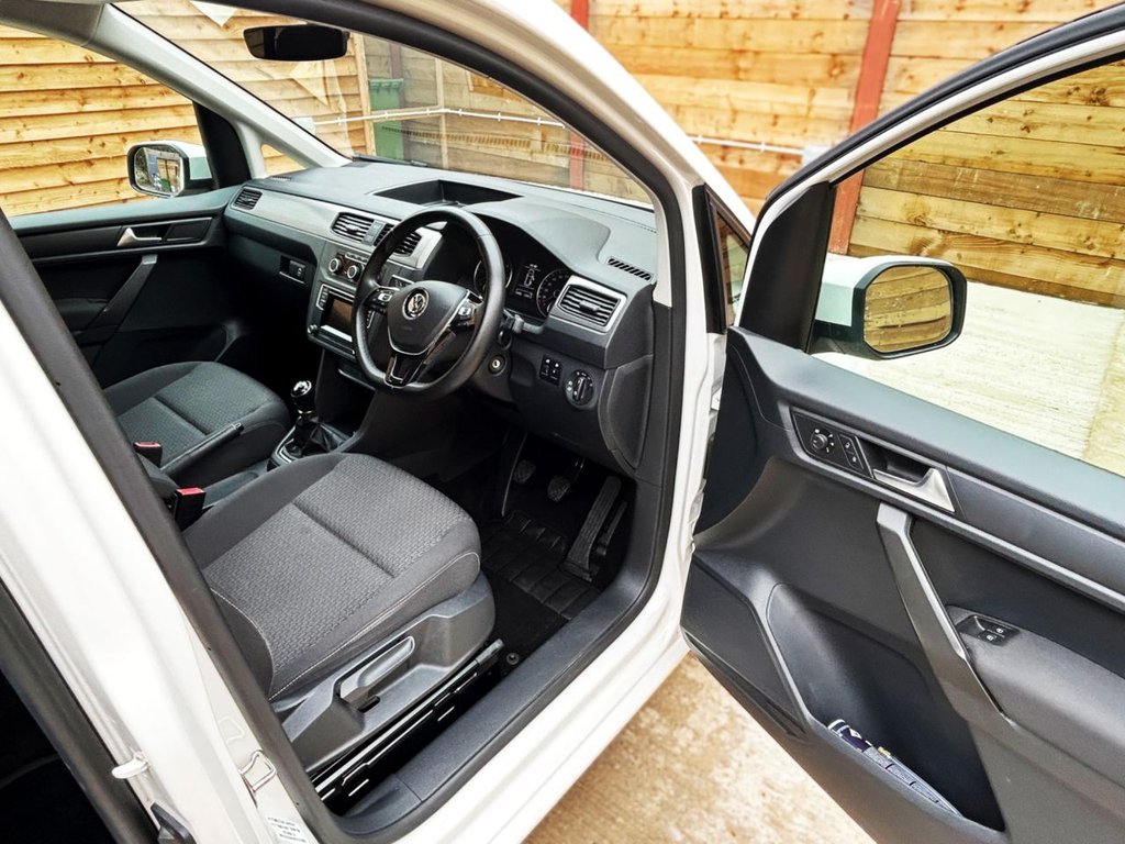 Used Volkswagen Caddy Maxi Life 2019 for sale - 75974075: Photo 14