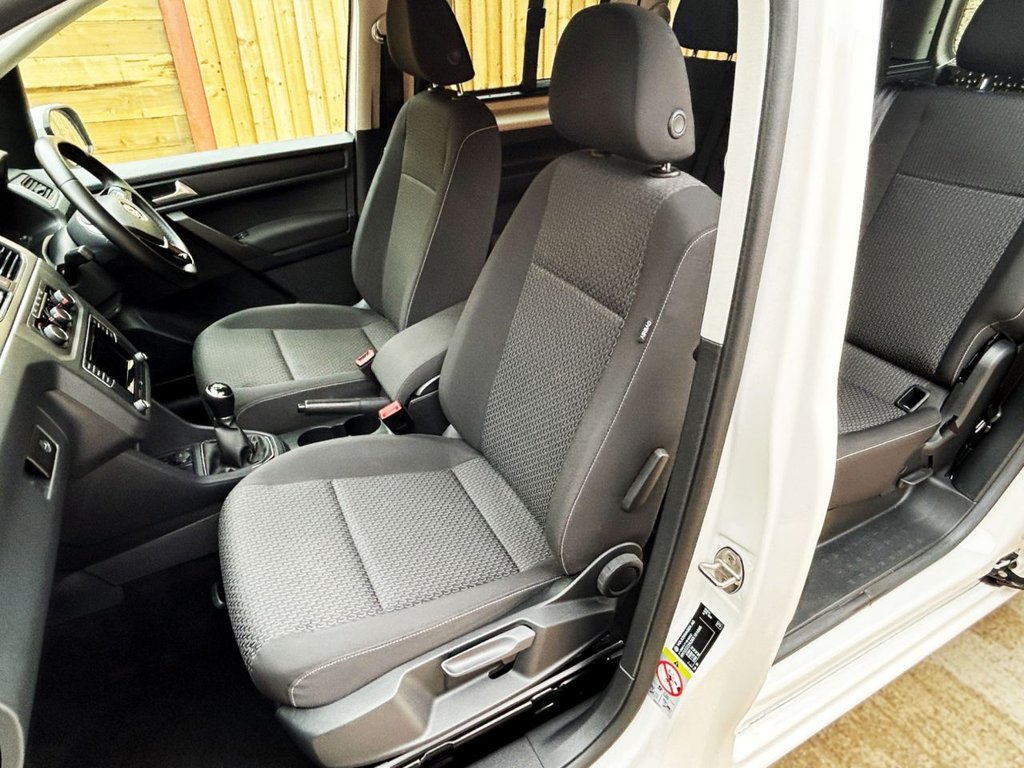 Used Volkswagen Caddy Maxi Life 2019 for sale - 75974075: Photo 19