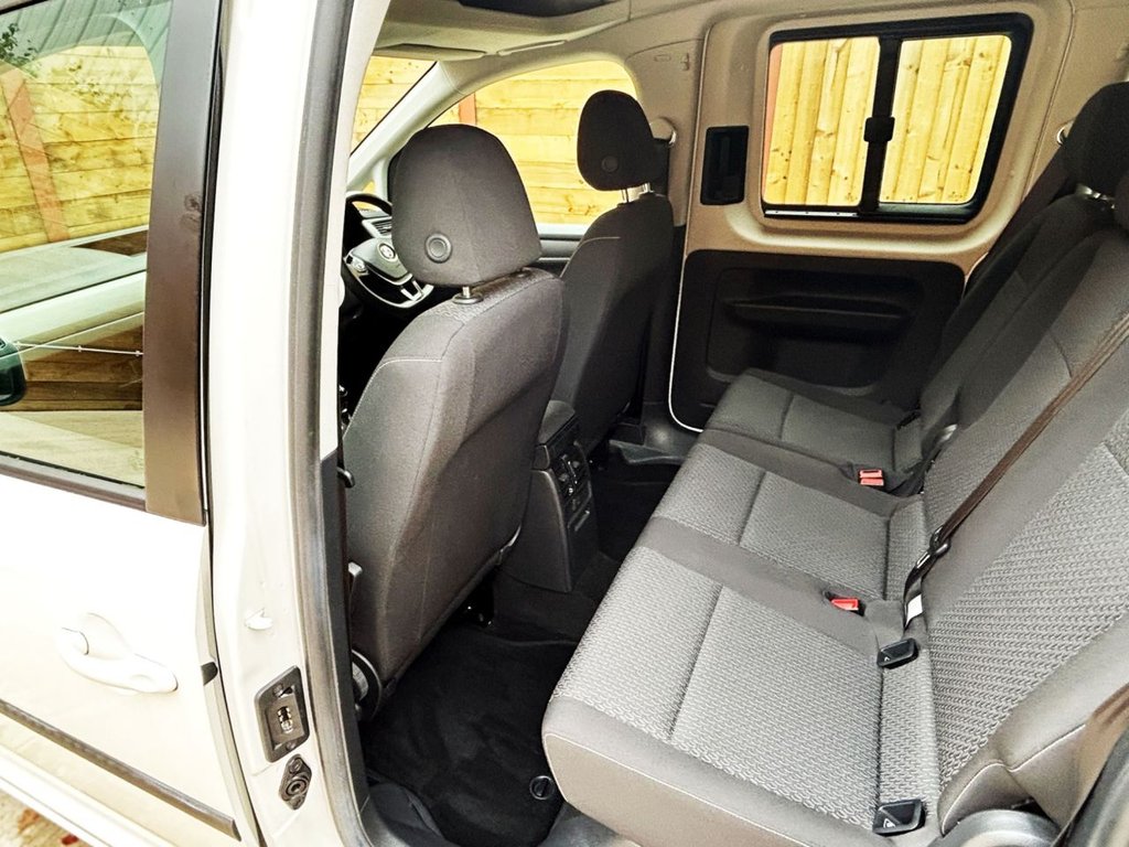 Used Volkswagen Caddy Maxi Life 2019 for sale - 75974075: Photo 21