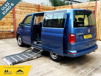 Used Volkswagen Transporter 2018 for sale - 77301776: Photo