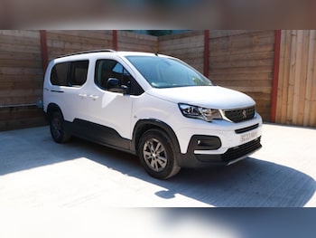 Used Peugeot Rifter 2023 for sale - 78201002: Photo