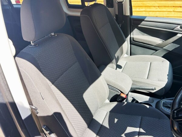 Used Volkswagen Caddy Maxi Life 2017 for sale - 75432674: Photo 18