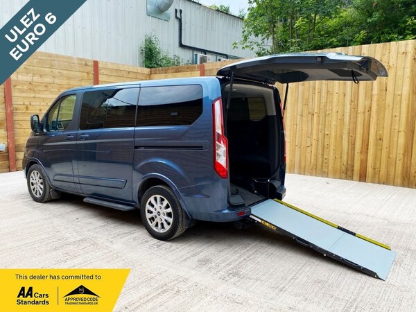 Used Ford Tourneo Custom 2018 for sale - 74695904: Photo 1