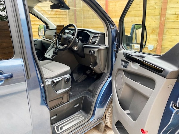 Used Ford Tourneo Custom 2018 for sale - 74695904: Photo 8