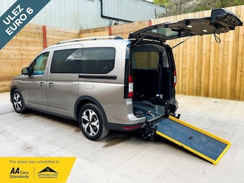 Used Ford Grand Tourneo Connect 2024 for sale - 78413880: Photo