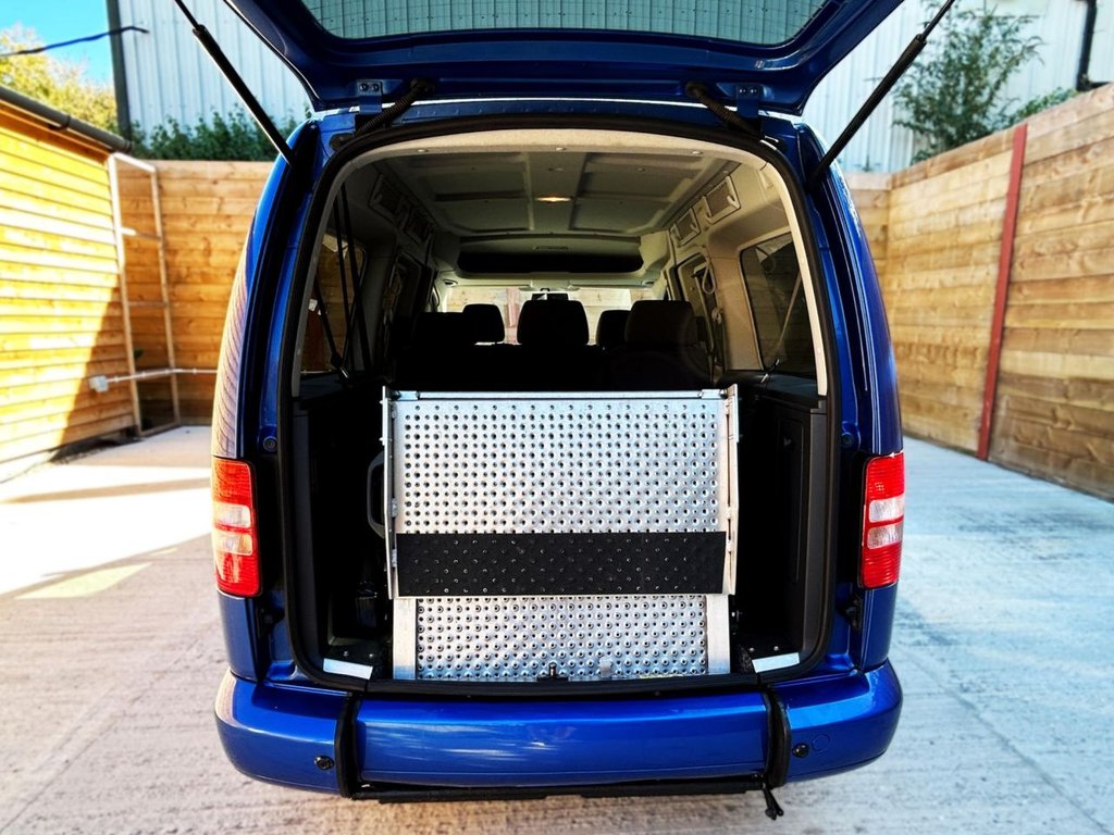 Used Volkswagen Caddy Maxi Life 2015 for sale - 76162910: Photo 12