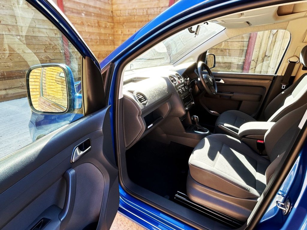 Used Volkswagen Caddy Maxi Life 2015 for sale - 76162910: Photo 18