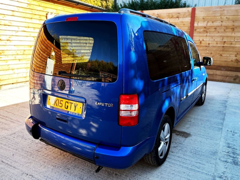 Used Volkswagen Caddy Maxi Life 2015 for sale - 76162910: Photo 8