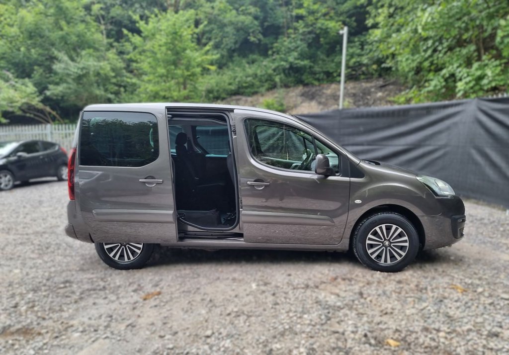 Used Peugeot Partner Tepee 2017 for sale - 77533851: Photo 9