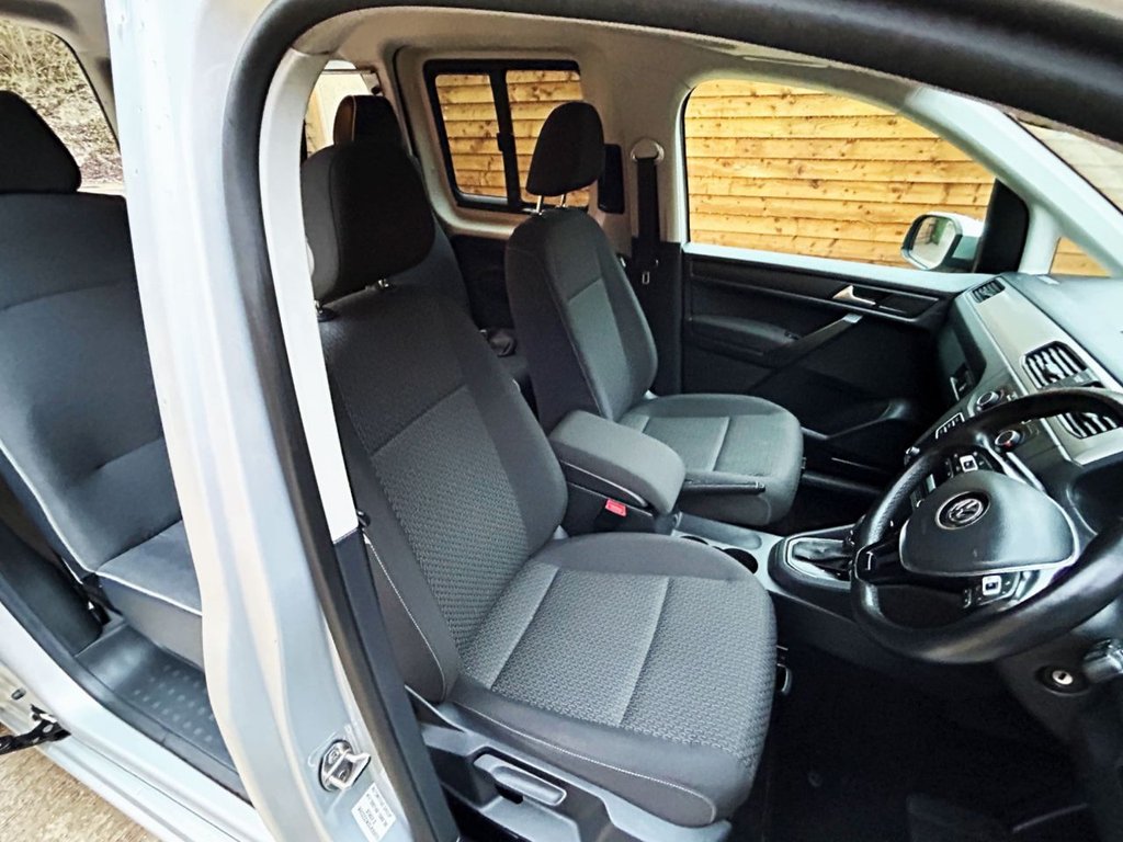 Used Volkswagen Caddy Maxi Life 2019 for sale - 76642761: Photo 18