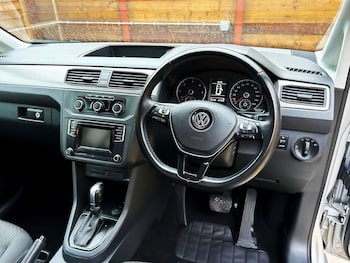 Used Volkswagen Caddy Maxi Life 2019 for sale - 76642761: Photo