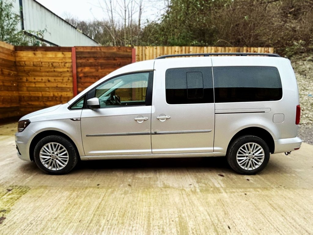 Used Volkswagen Caddy Maxi Life 2019 for sale - 76642761: Photo 8