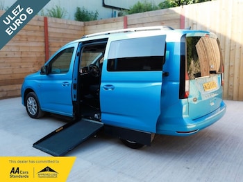 Used Ford Grand Tourneo Connect 2024 for sale - 79103853: Photo