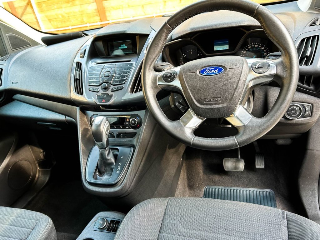 Used Ford Tourneo Connect 2015 for sale - 77680683: Photo 2