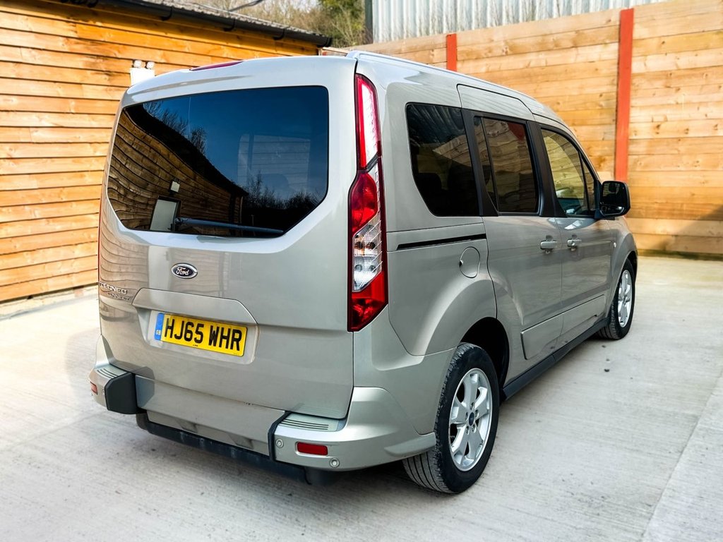 Used Ford Tourneo Connect 2015 for sale - 77680683: Photo 6