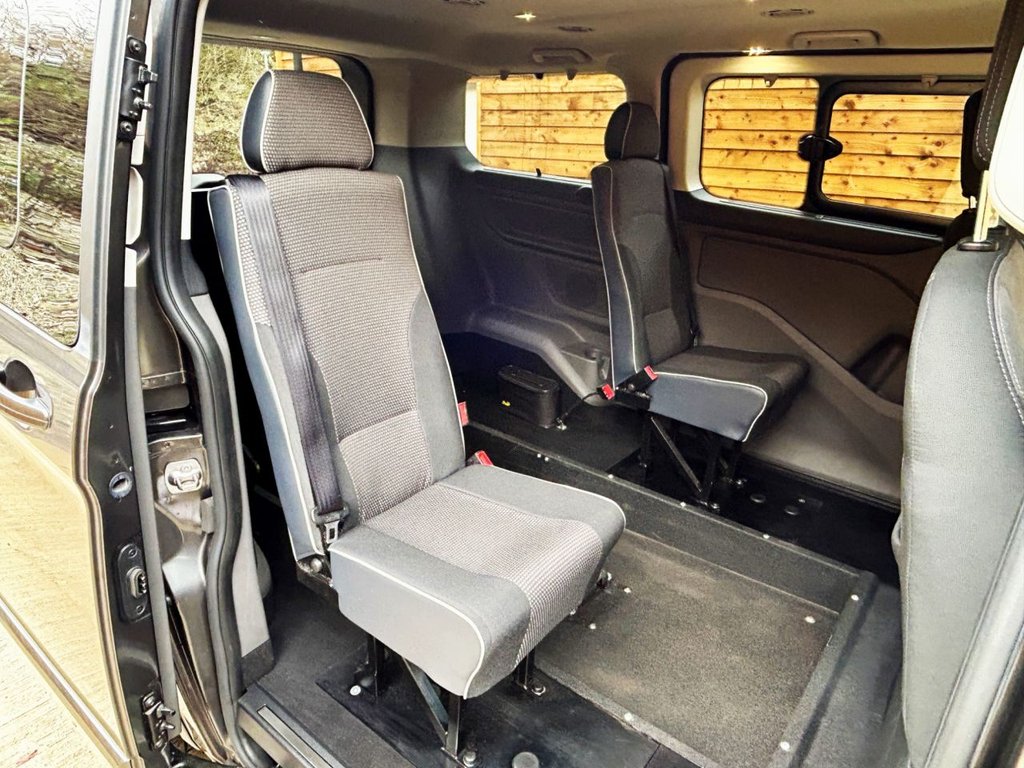 Used Ford Tourneo Custom 2020 for sale - 76698663: Photo 18