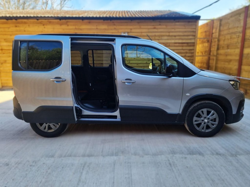 Used Peugeot Rifter 2023 for sale - 77919576: Photo 10