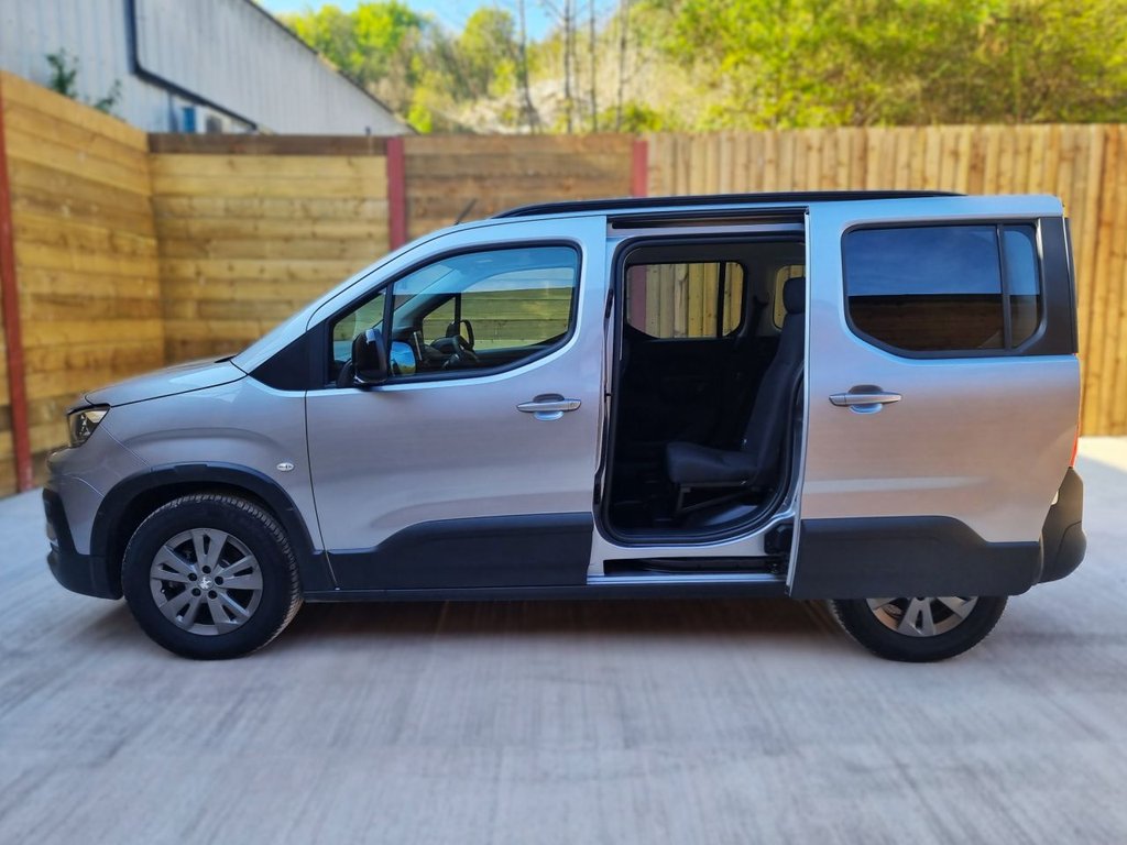 Used Peugeot Rifter 2023 for sale - 77919576: Photo 11