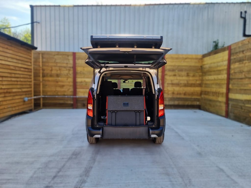 Used Peugeot Rifter 2023 for sale - 77919576: Photo 16