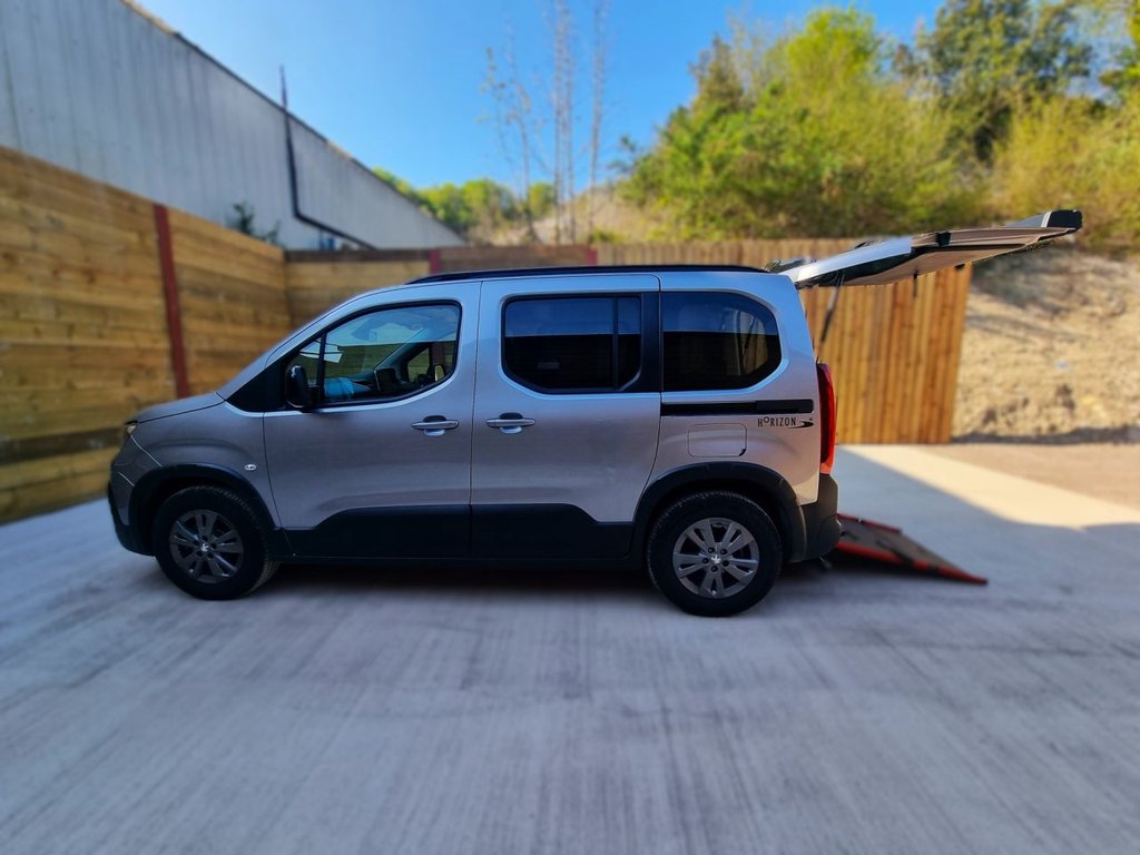 Used Peugeot Rifter 2023 for sale - 77919576: Photo 17