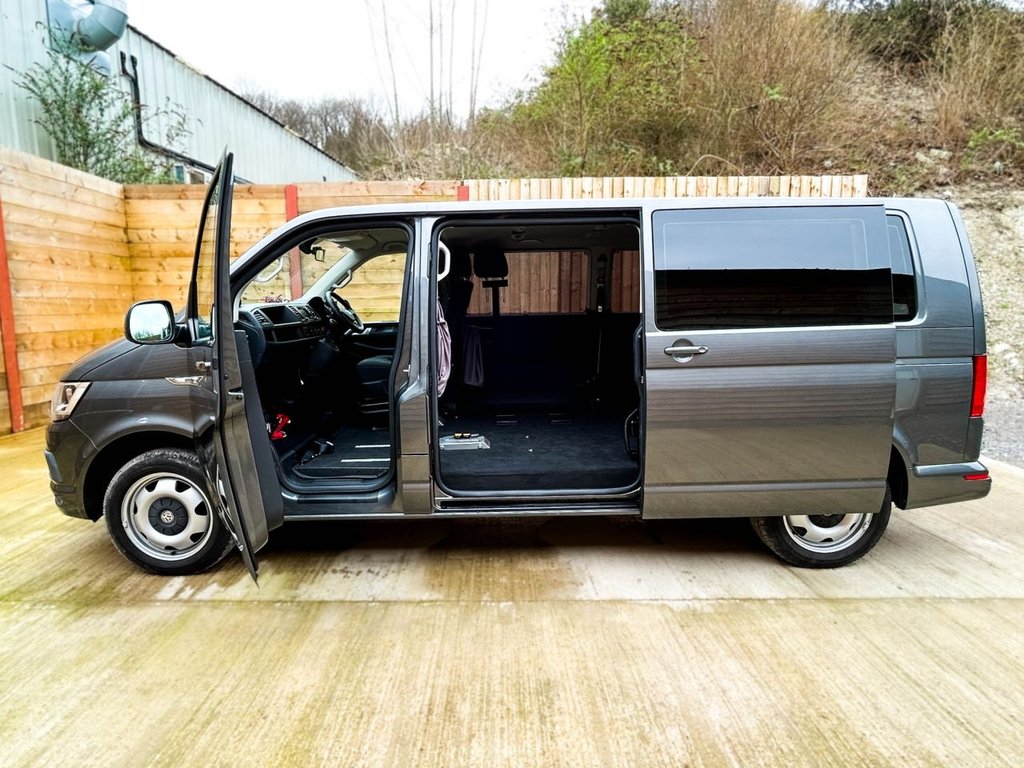 Used Volkswagen Transporter 2016 for sale - 77621493: Photo 16