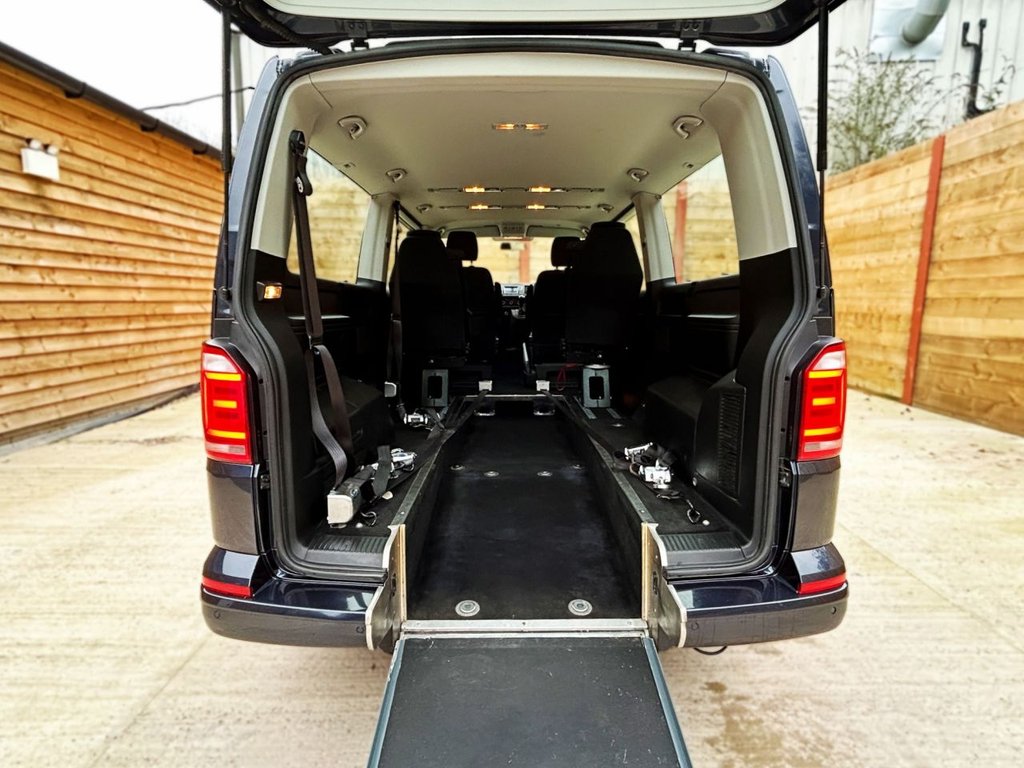 Used Volkswagen Transporter 2018 for sale - 76724602: Photo 12