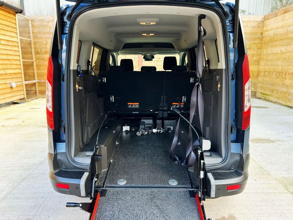 Used Ford Grand Tourneo Connect 2021 for sale - 76883559: Photo 13