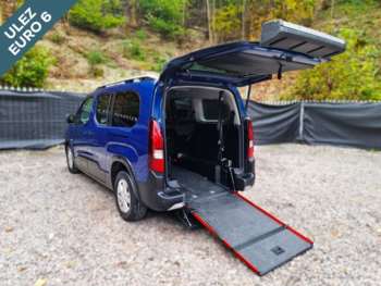 2021 (71) - 5 Seat Auto Petrol Wheelchair Accessible Disabled Access Ramp Car 5-Door