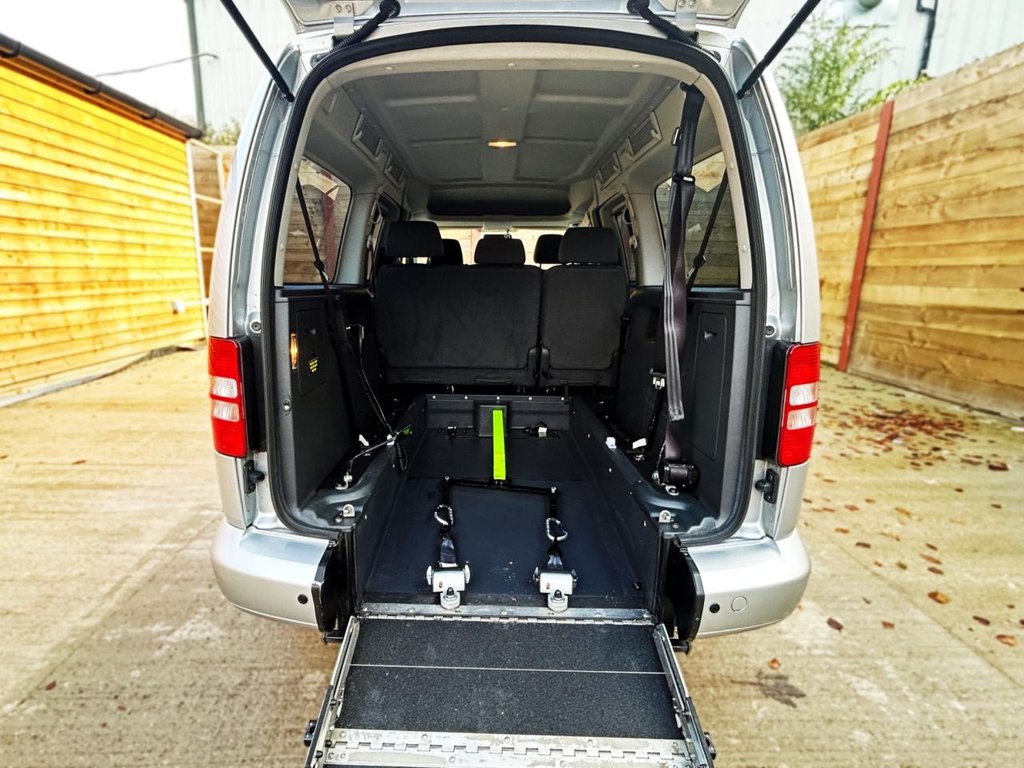 Used Volkswagen Caddy Maxi Life 2014 for sale - 76256807: Photo 13