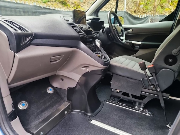 Used Ford Grand Tourneo Connect 2022 for sale - 75347050: Photo 19