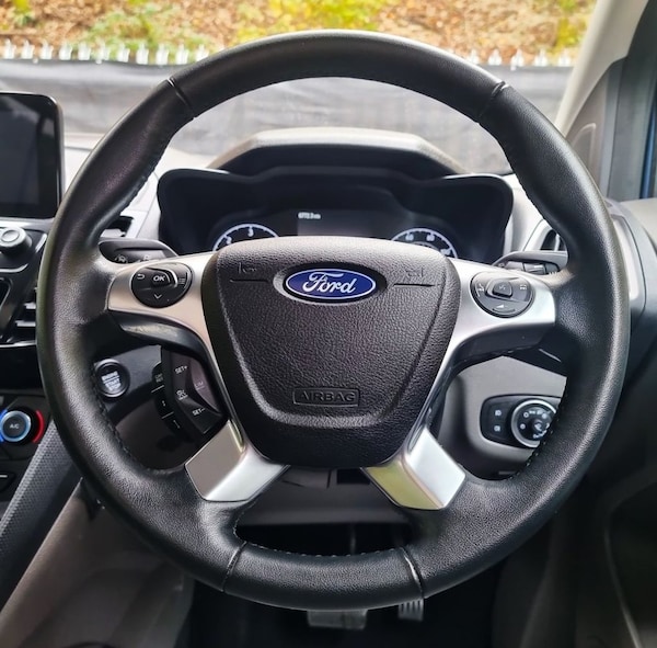 Used Ford Grand Tourneo Connect 2022 for sale - 75347050: Photo 22
