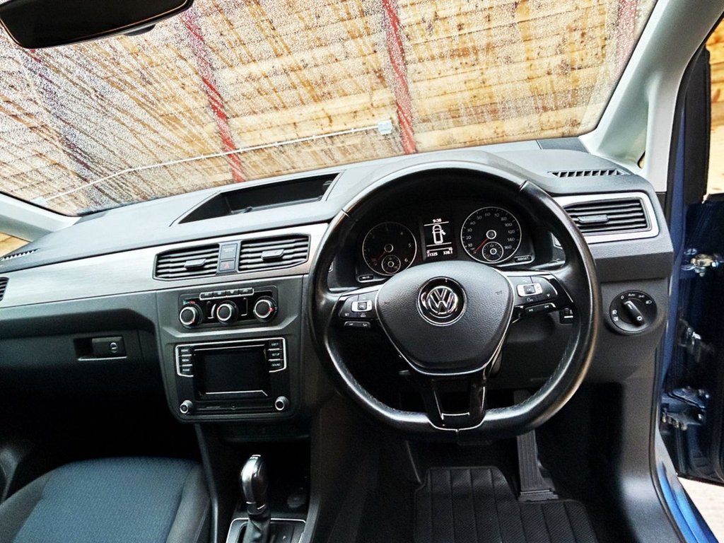 Used Volkswagen Caddy Maxi Life 2020 for sale - 76304352: Photo 2