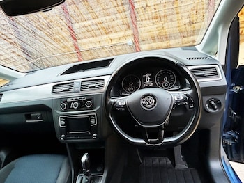 Used Volkswagen Caddy Maxi Life 2020 for sale - 76304352: Photo