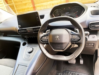 Used Peugeot Rifter 2022 for sale - 76582010: Photo