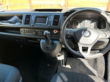 Used Volkswagen Transporter 2020 for sale - 78358514: Photo