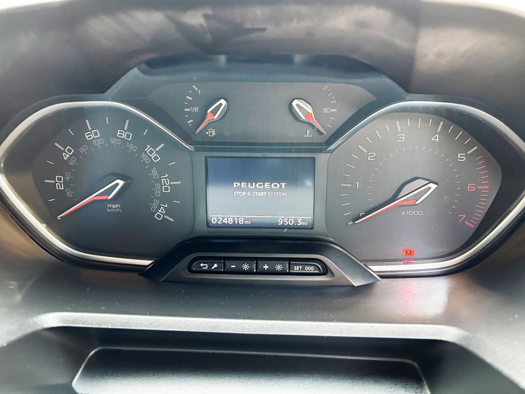 Used Peugeot Rifter 2020 for sale - 77703542: Photo 22