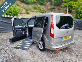 Used Ford Tourneo Connect 2018 for sale - 79275866: Photo