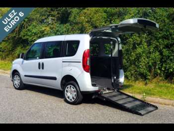 2016 (66) - 4 Seat Petrol Wheelchair Accessible Disabled Access Vehicle WAV 5-Door