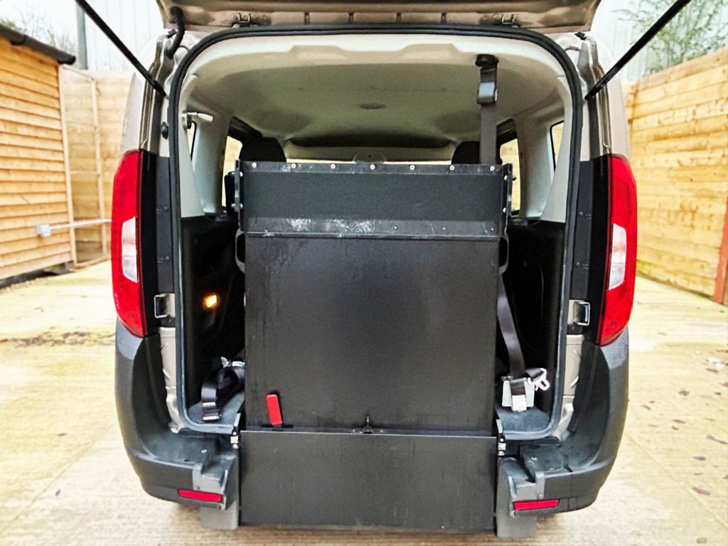 Used Fiat Doblo 2018 for sale - 76698849: Photo 9